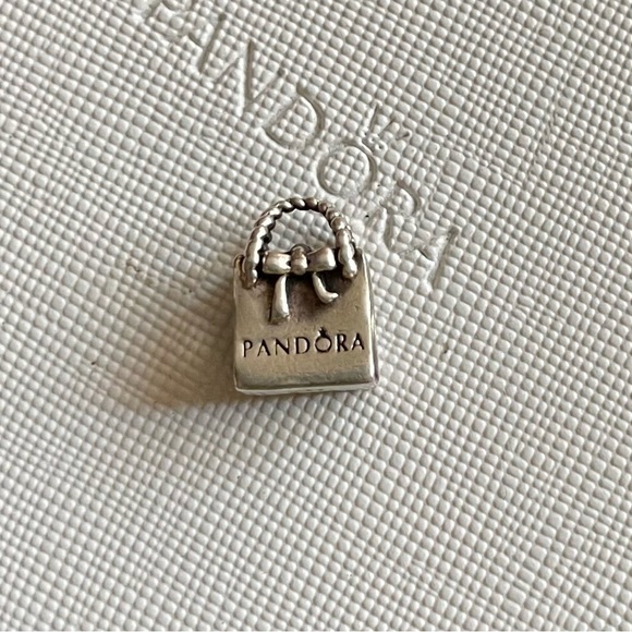 RETIRED AUTHENTIC PANDORA Bow Bag charm EUC - Picture 5 of 7
